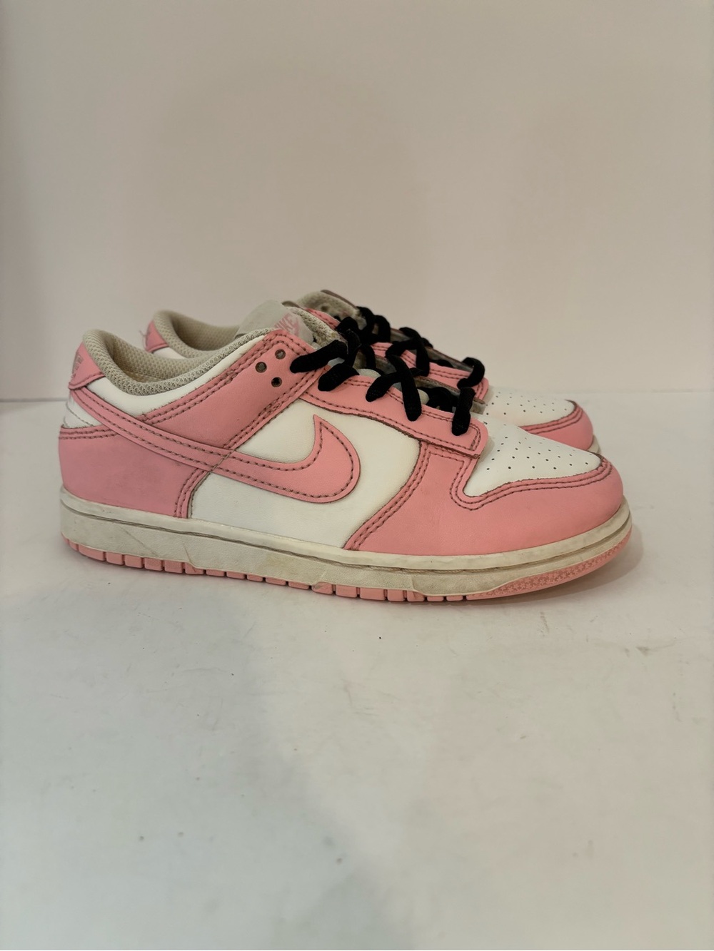 Nike Dunk low size 2